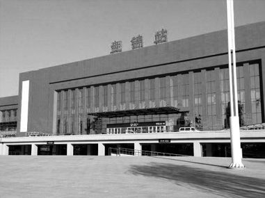 在东北盘锦经营一家丝网商店。 在东北盘锦经营一家丝网商店。